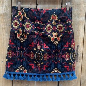 Zara Jacquard Embroidered Tassel Tapestry boho Mini Skirt size women’s small